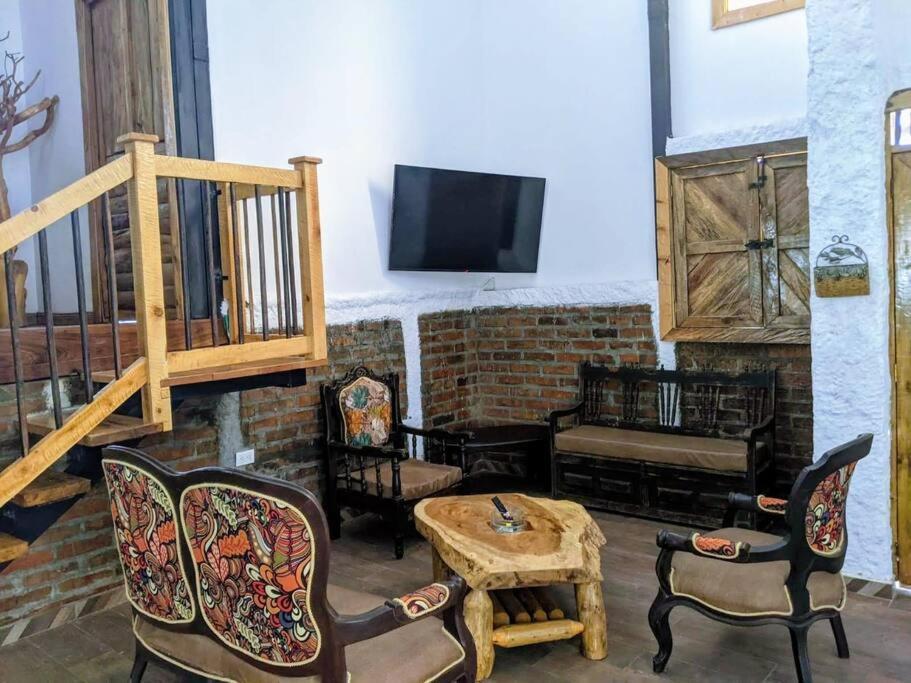 El Encanto Mountain Cabin 살렌토 외부 사진