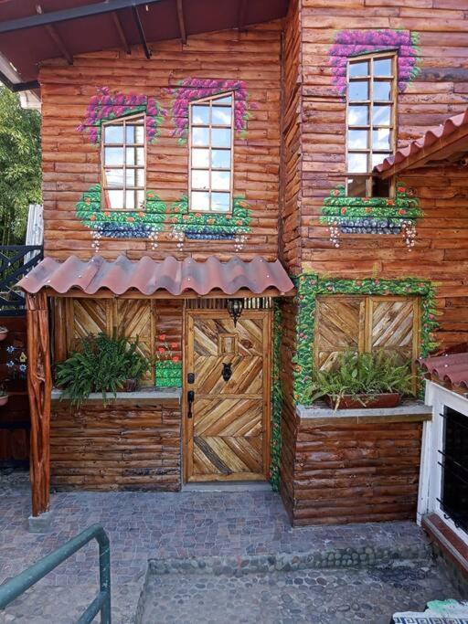 El Encanto Mountain Cabin 살렌토 외부 사진